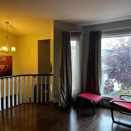 Citadel Cozy Quilt Private Bedroom Calgary Exterior photo